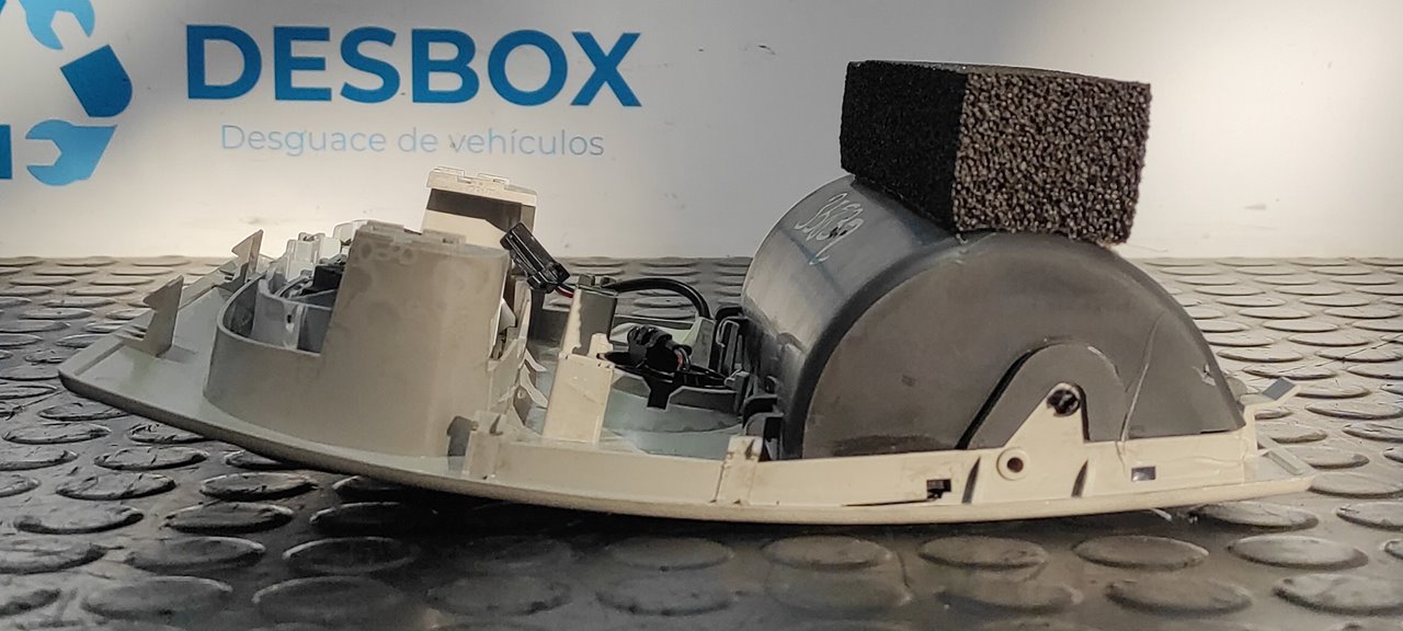 LUZ INTERIOR FORD KUGA (CBS) - vista 6