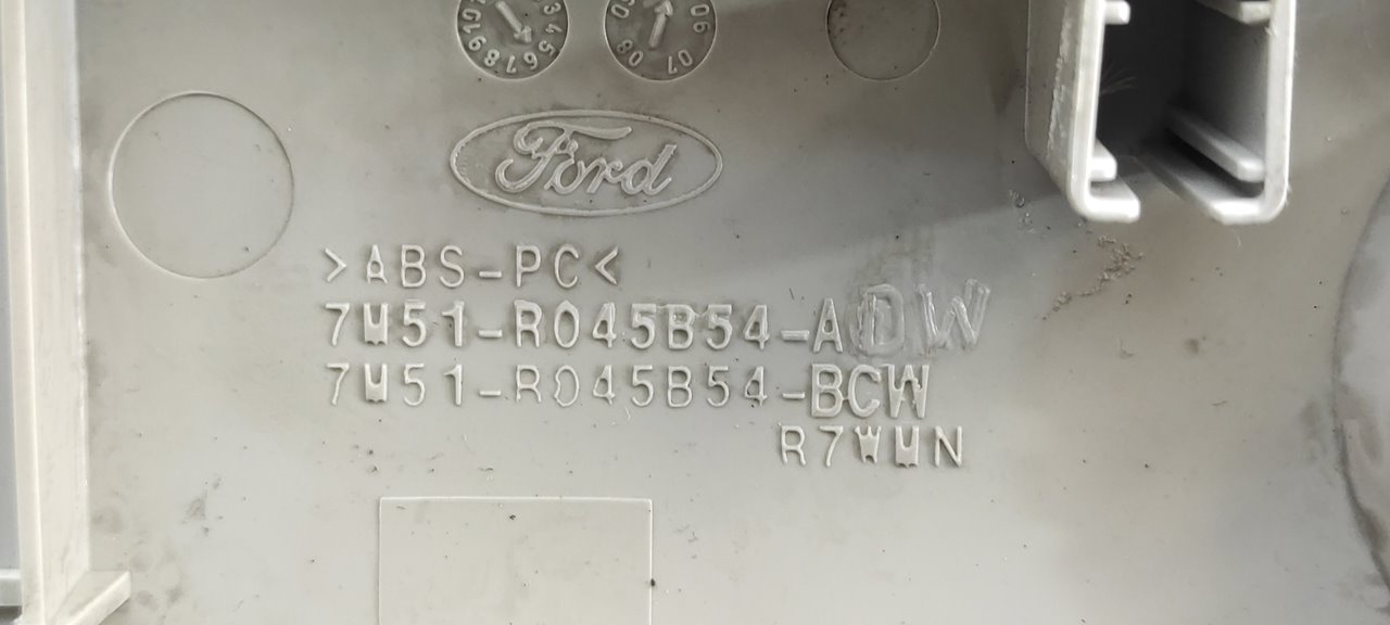 LUZ INTERIOR FORD KUGA (CBS) - vista 8