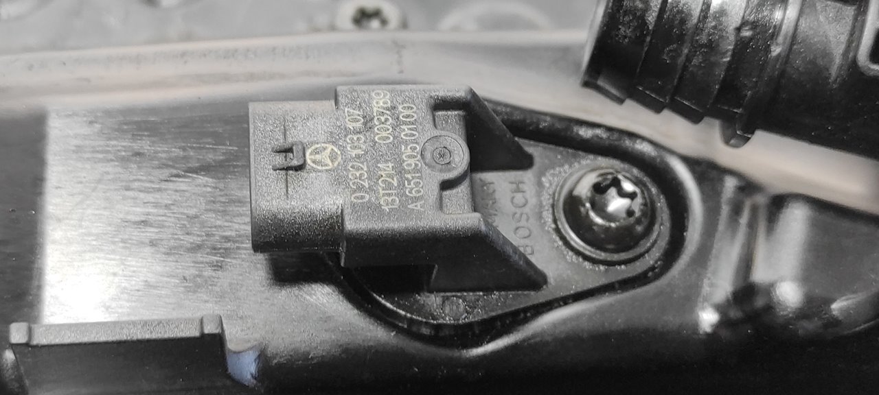 TAPA BALANCINES MERCEDES-BENZ CLASE C (W204) LIM. - vista 2