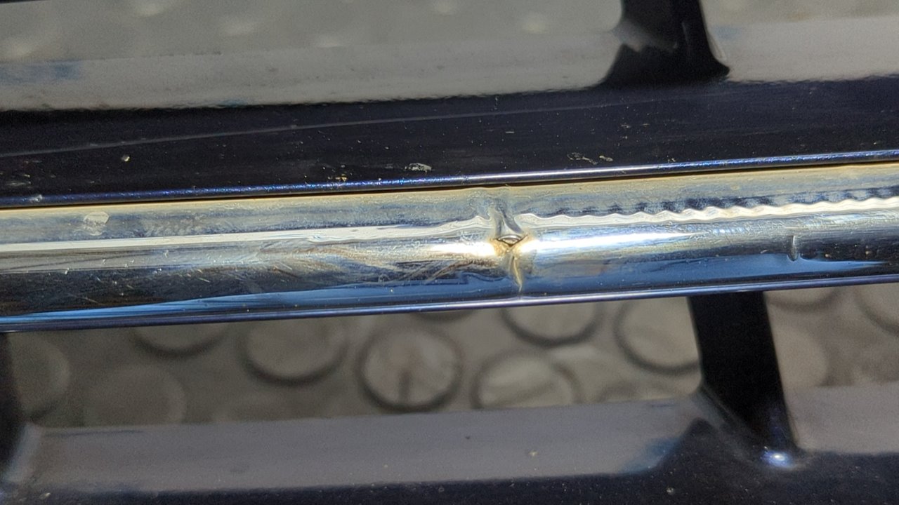 REJILLA DELANTERA KIA CARNIVAL II - vista 5