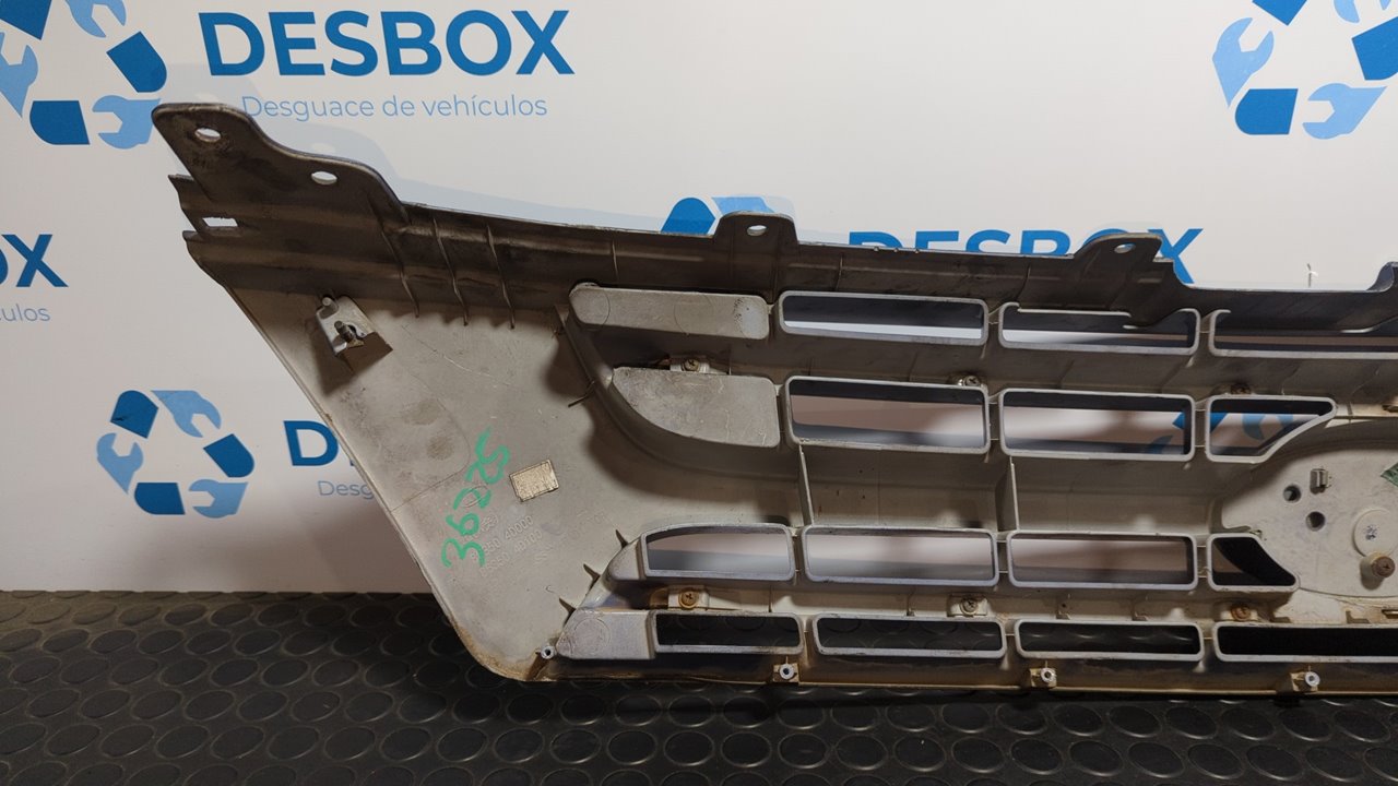 REJILLA DELANTERA KIA CARNIVAL II - vista 3