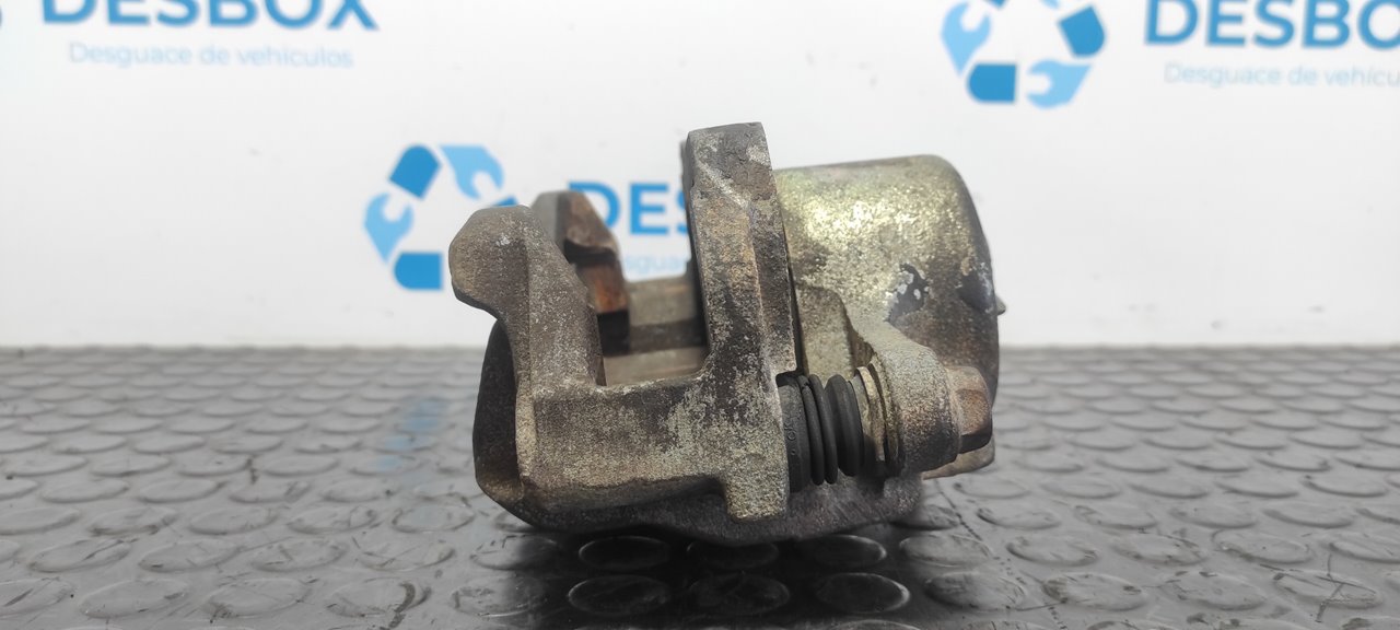 PINZA DE FRENO DELANTERA DERECHA NISSAN PATROL (K/W260) - vista 4