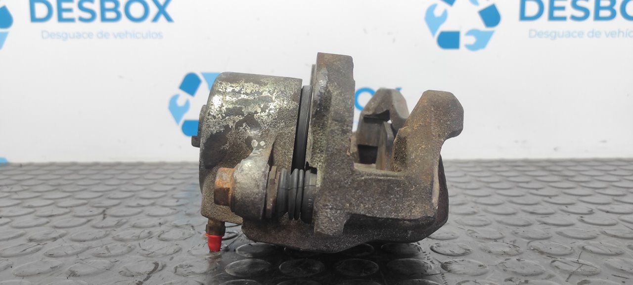 PINZA DE FRENO DELANTERA DERECHA NISSAN PATROL (K/W260) - vista 2
