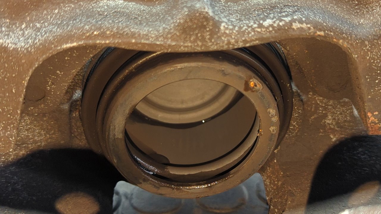 PINZA DE FRENO DELANTERA DERECHA FORD MONDEO BER. (CA2) - vista 3