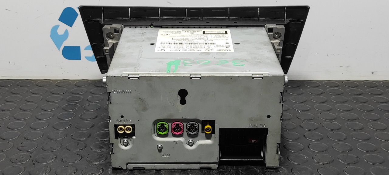 SISTEMA AUDIO / RADIO CD MERCEDES-BENZ CLASE C (W204) LIM. - vista 9