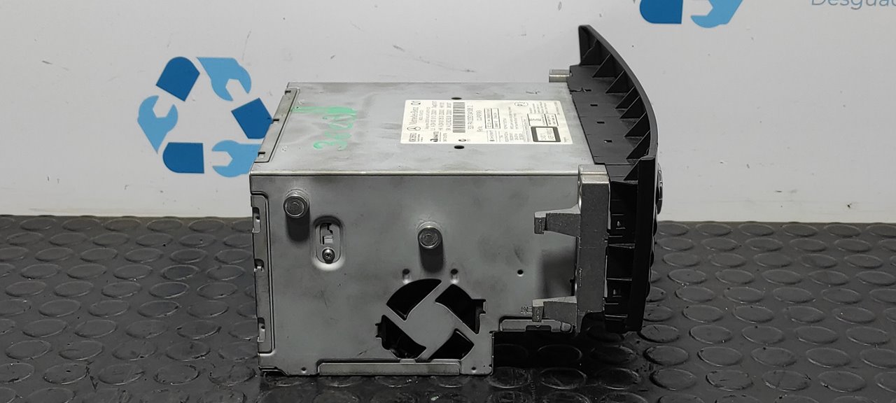 SISTEMA AUDIO / RADIO CD MERCEDES-BENZ CLASE C (W204) LIM. - vista 6