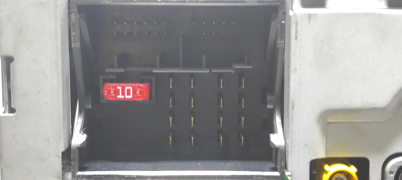 SISTEMA AUDIO / RADIO CD MERCEDES-BENZ CLASE C (W204) LIM. - vista 5