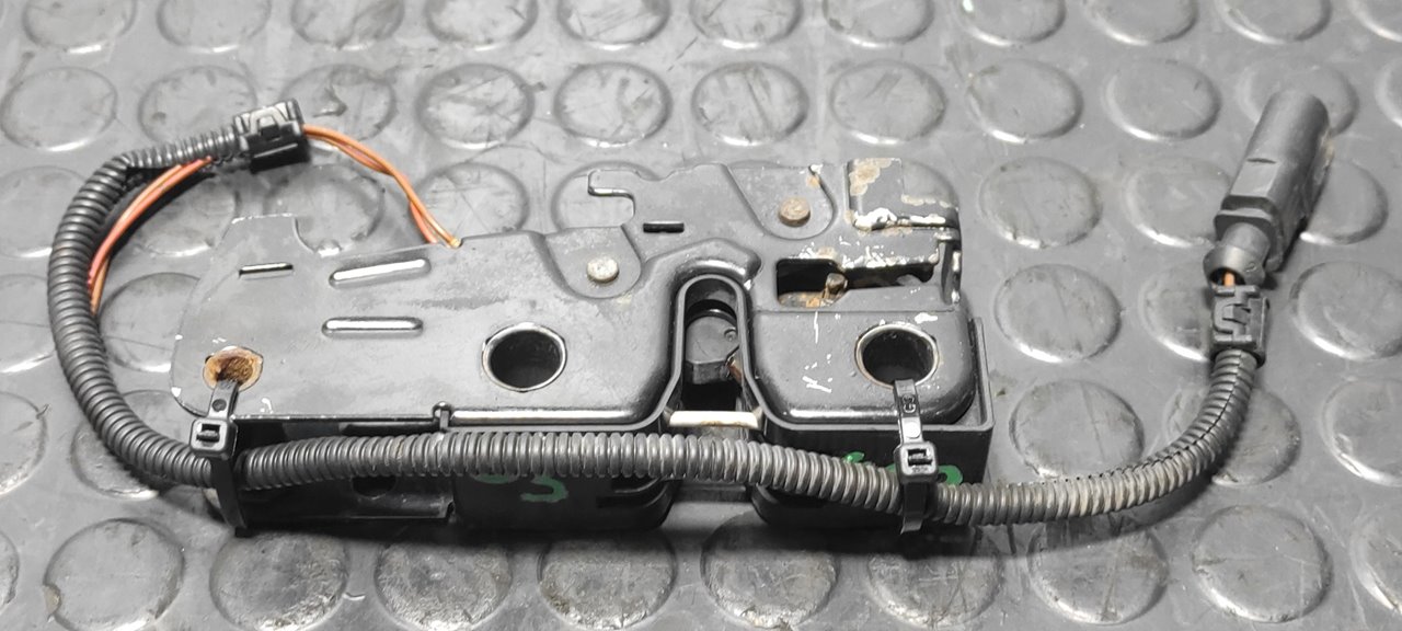 CERRADURA CAPO VOLKSWAGEN GOLF V BERLINA (1K1)