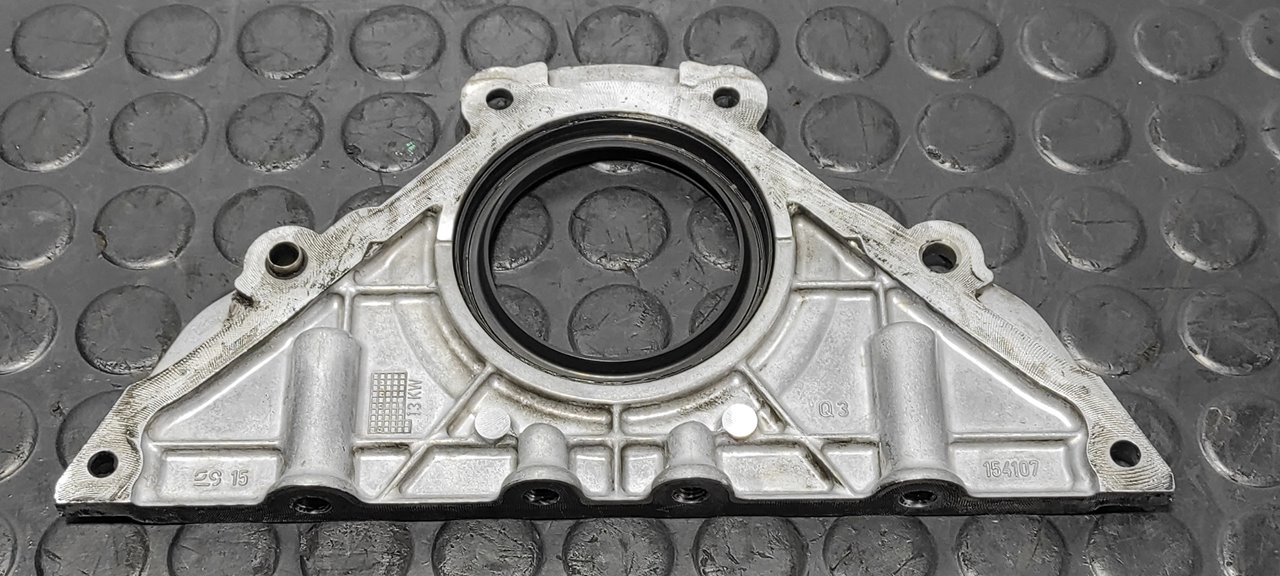 TAPA DISTRIBUCION MERCEDES-BENZ CLASE C (W204) LIM. - vista 3