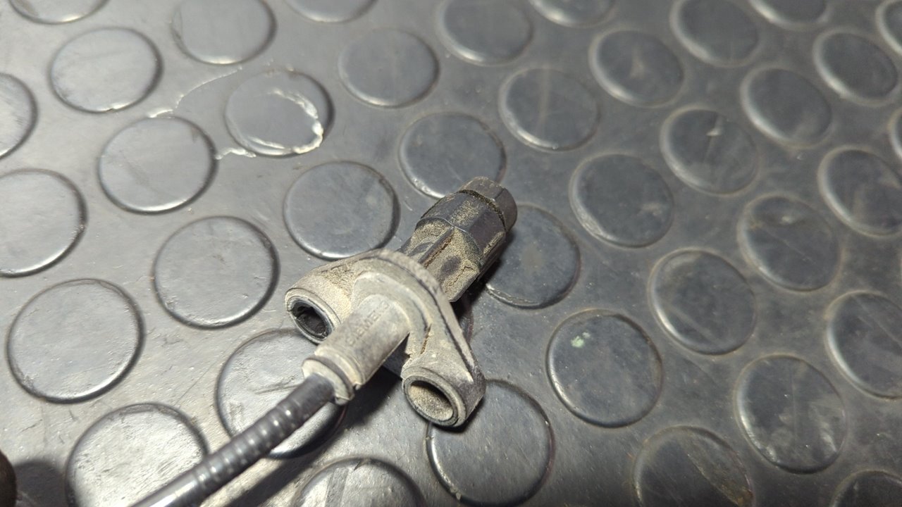 SENSOR ABS DELANTERO DERECHO BMW SERIE 5 BERLINA (E39) - vista 4