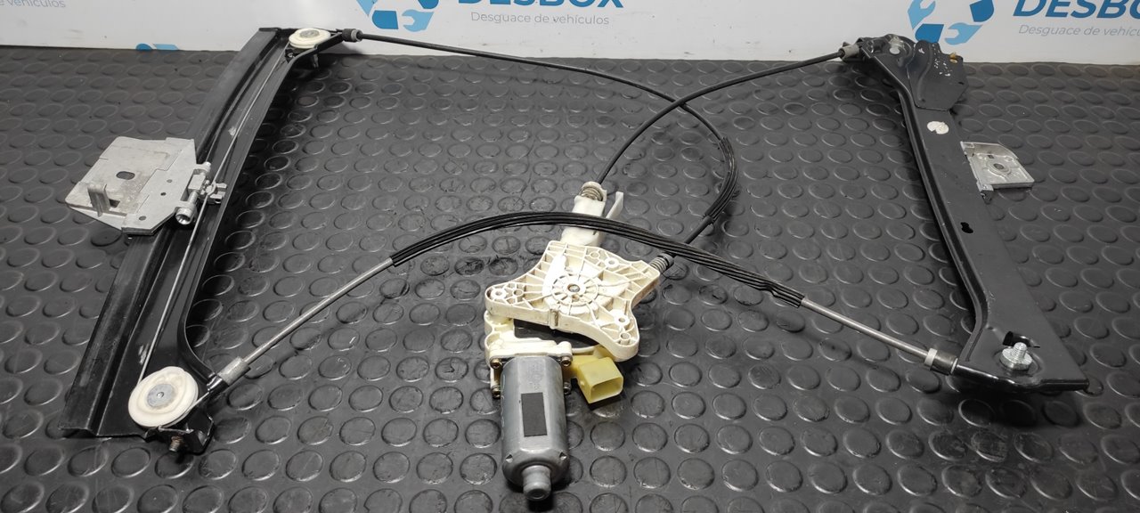ELEVALUNAS DELANTERO DERECHO MERCEDES-BENZ CLASE CLK (W209) COUPE - vista 3