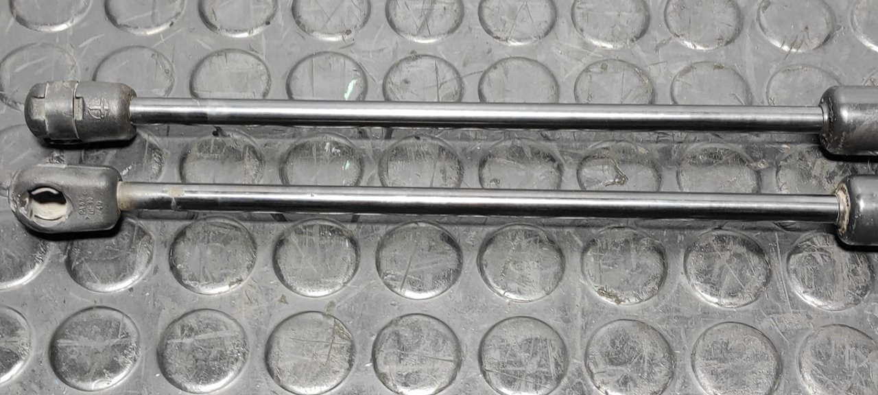 AMORTIGUADORES MALETERO / PORTON MERCEDES-BENZ CLASE C (W204) LIM. - vista 2