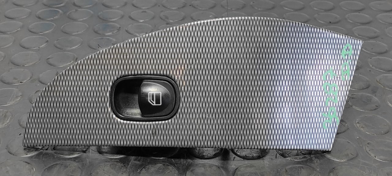 MANDO ELEVALUNAS DELANTERO DERECHO MERCEDES-BENZ CLASE CLK (W209) COUPE