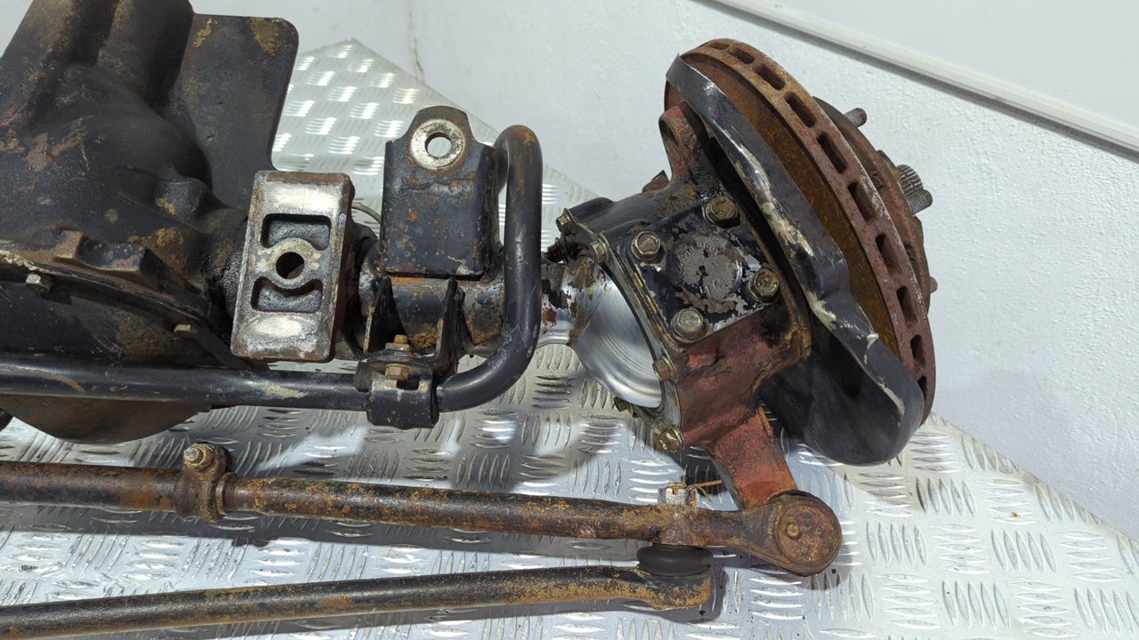 PUENTE DELANTERO NISSAN PATROL (K/W260) - vista 4