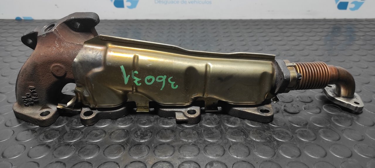 COLECTOR ESCAPE MERCEDES-BENZ CLASE C (W204) LIM. - vista 4