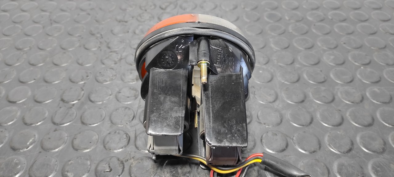 PILOTO TRASERO DERECHO LIGIER NOVA - vista 2