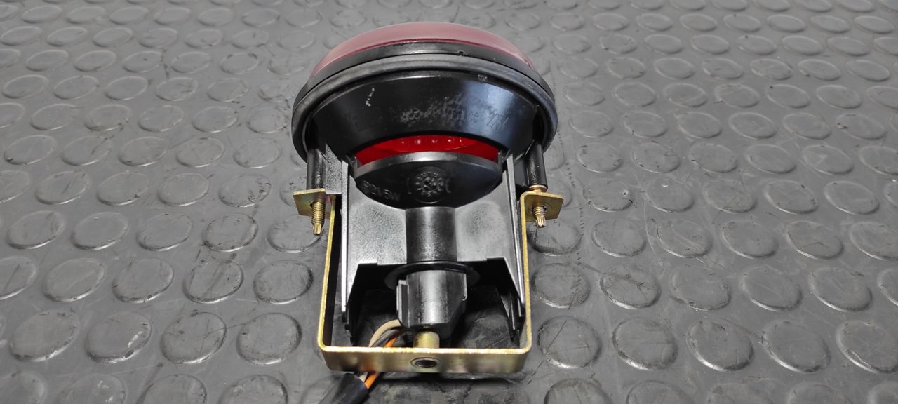 PILOTO TRASERO DERECHO LIGIER NOVA - vista 3