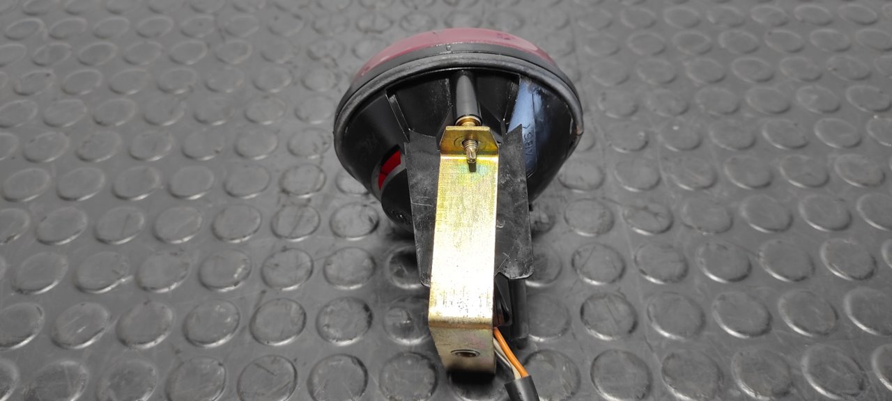 PILOTO TRASERO DERECHO LIGIER NOVA - vista 4