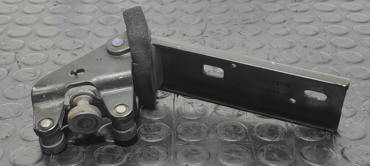 SOPORTE / GUIA PUERTA CORREDERA INTERMEDIO OPEL VIVARO - vista 4