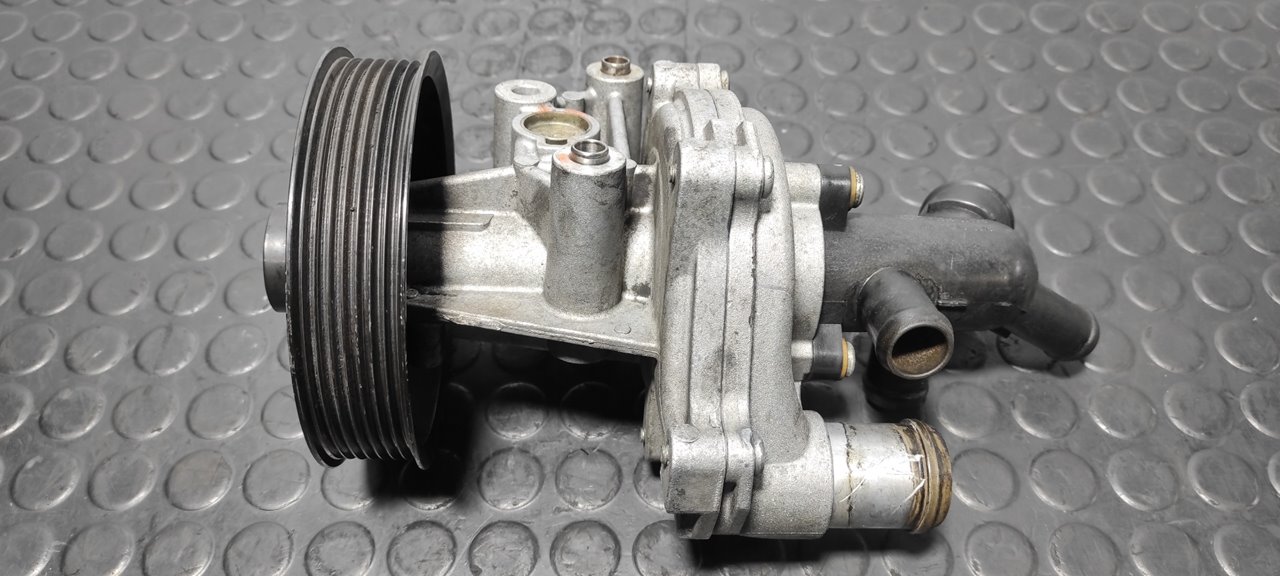 BOMBA AGUA FORD TRANSIT CAJA CERRADA '06 - vista 4