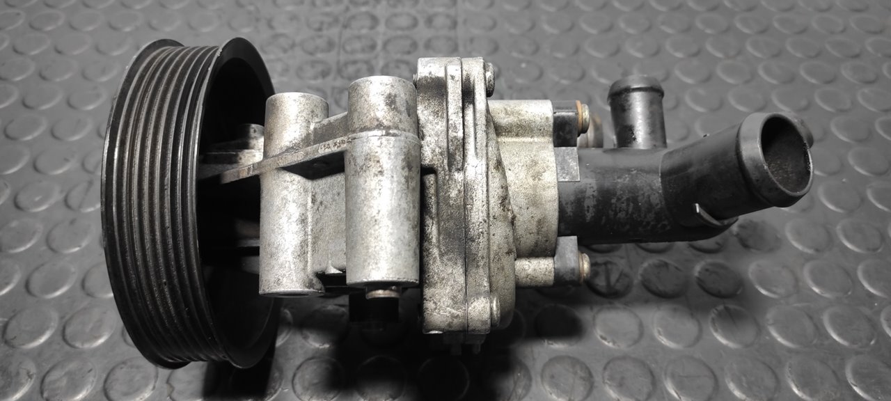 BOMBA AGUA FORD TRANSIT CAJA CERRADA '06 - vista 3