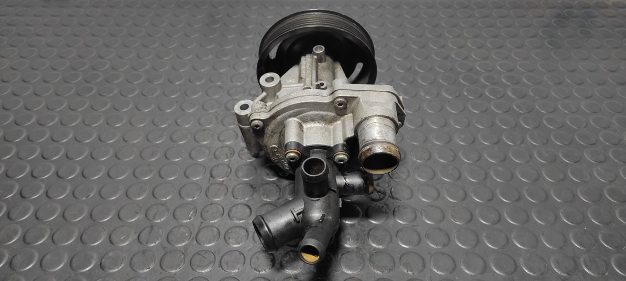 BOMBA AGUA FORD TRANSIT CAJA CERRADA '06 - vista 5