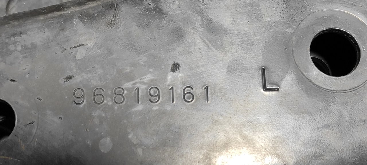 BRAZO IZQUIERDO INFERIOR DELANTERO CHEVROLET CAPTIVA - vista 2