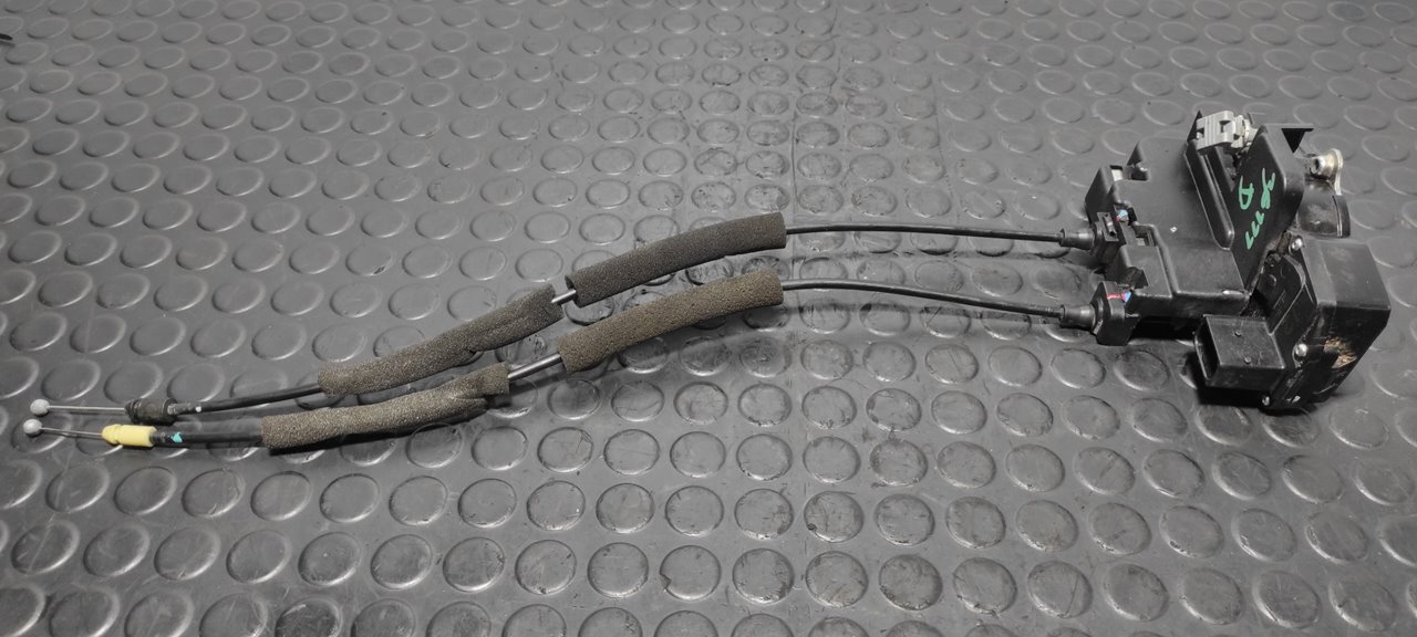 CERRADURA PUERTA DELANTERA DERECHA CHEVROLET CAPTIVA - vista 2