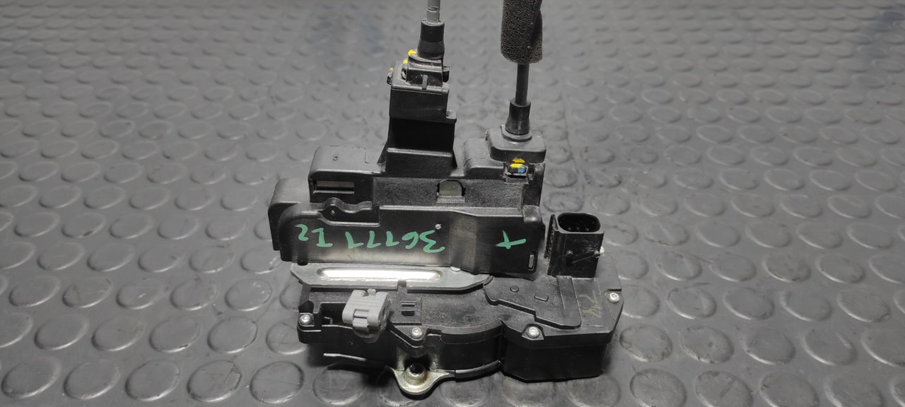 CERRADURA PUERTA TRASERA IZQUIERDA CHEVROLET CAPTIVA