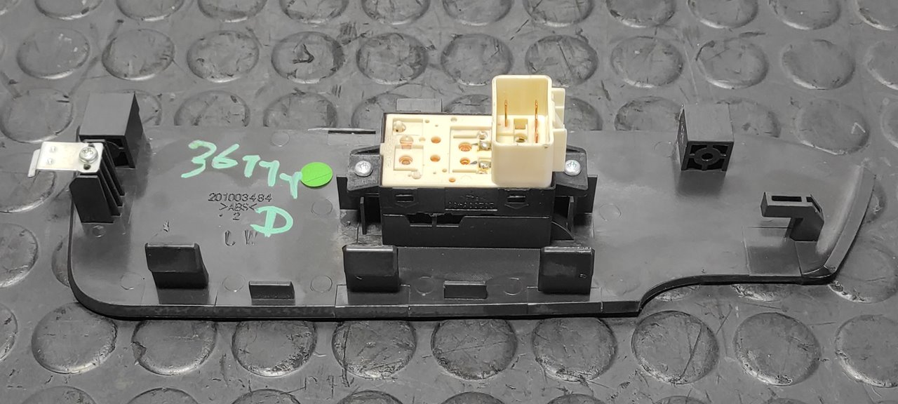 MANDO ELEVALUNAS DELANTERO DERECHO CHEVROLET CAPTIVA - vista 5