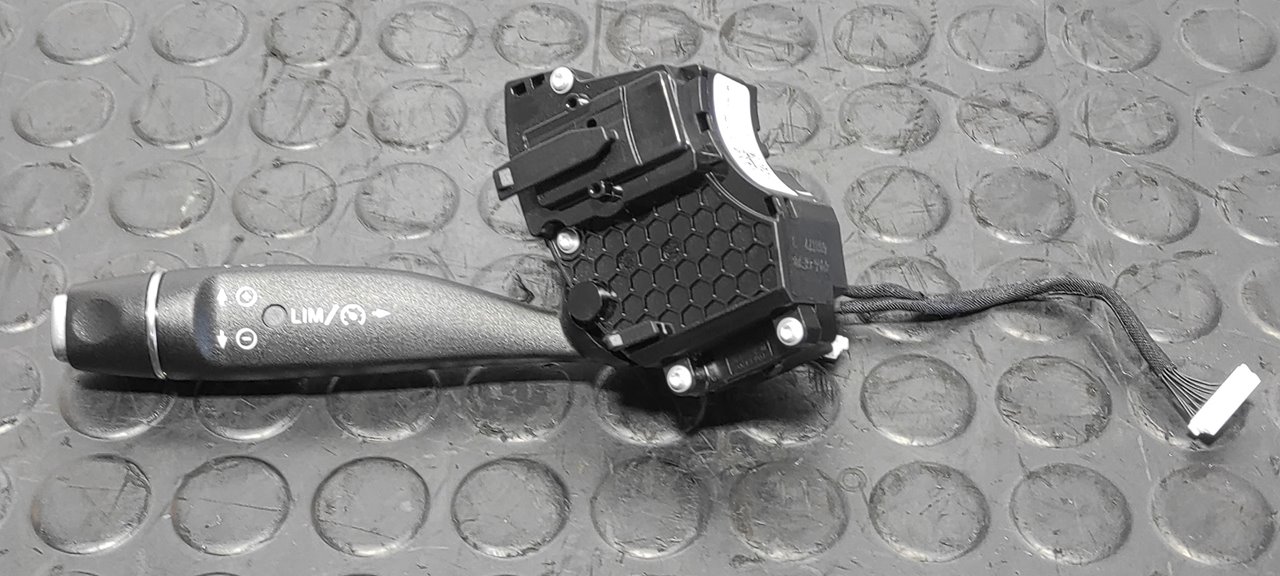 MANDO MULTIFUNCION MERCEDES-BENZ CLASE C (W204) LIM.