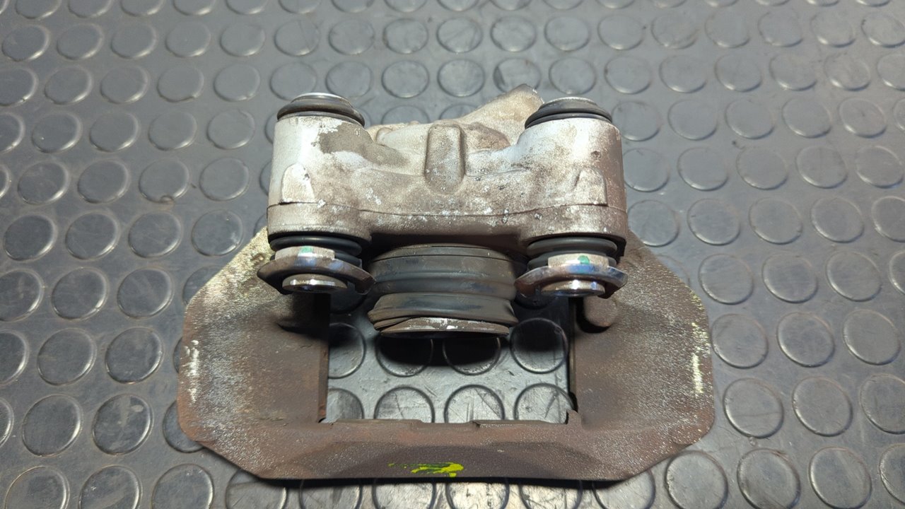 PINZA DE FRENO DELANTERA DERECHA PEUGEOT 106 (S2) - vista 3