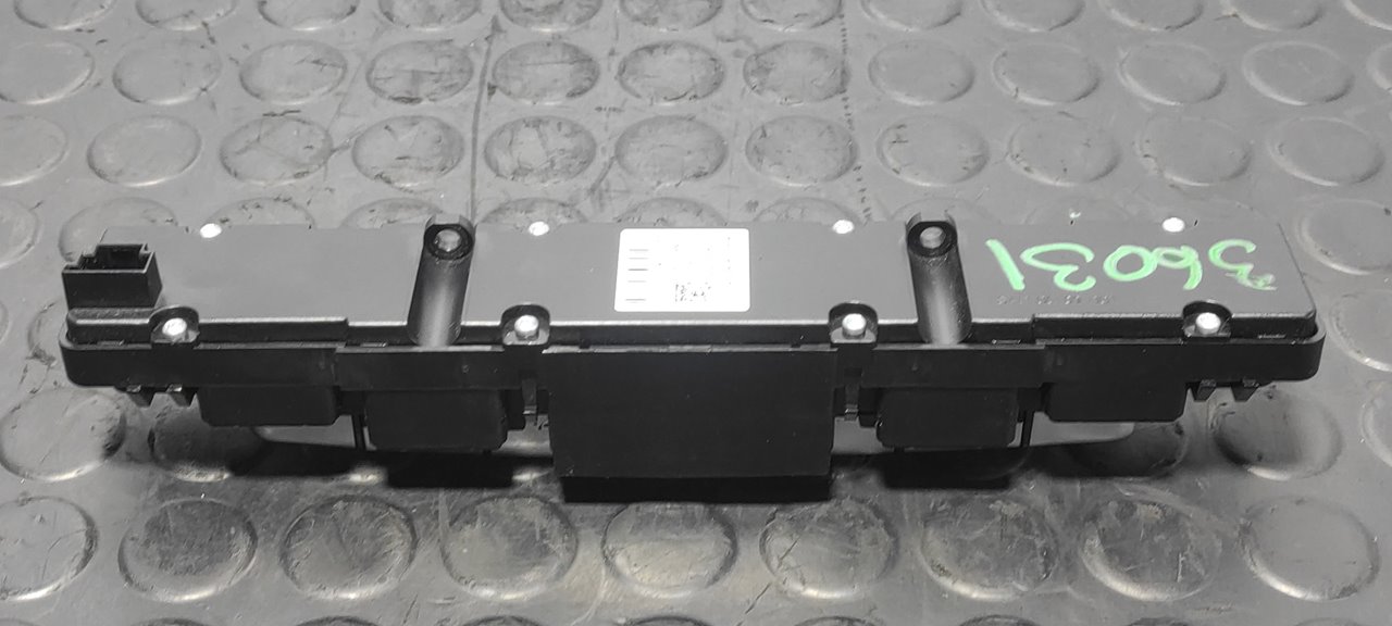 WARNING MERCEDES-BENZ CLASE C (W204) LIM. - vista 3