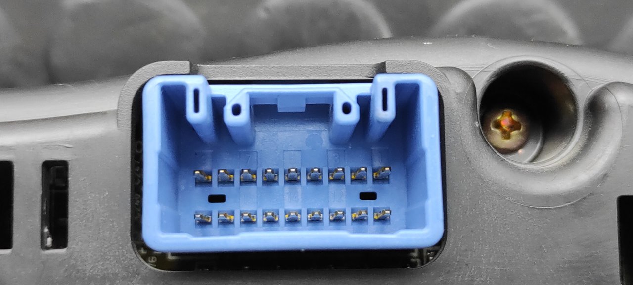 CUADRO INSTRUMENTOS TOYOTA AVENSIS BERLINA (T25) - vista 4