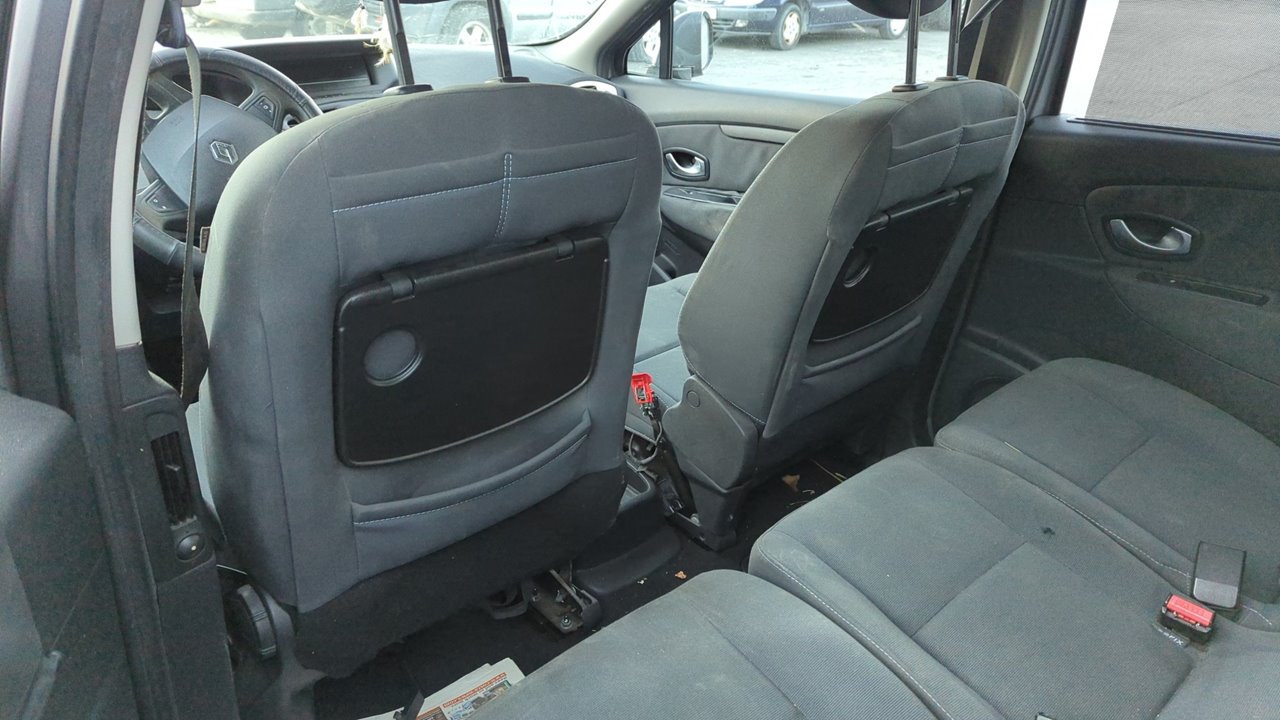 REFUERZO PARAGOLPES DELANTERO RENAULT SCENIC III - vista 2