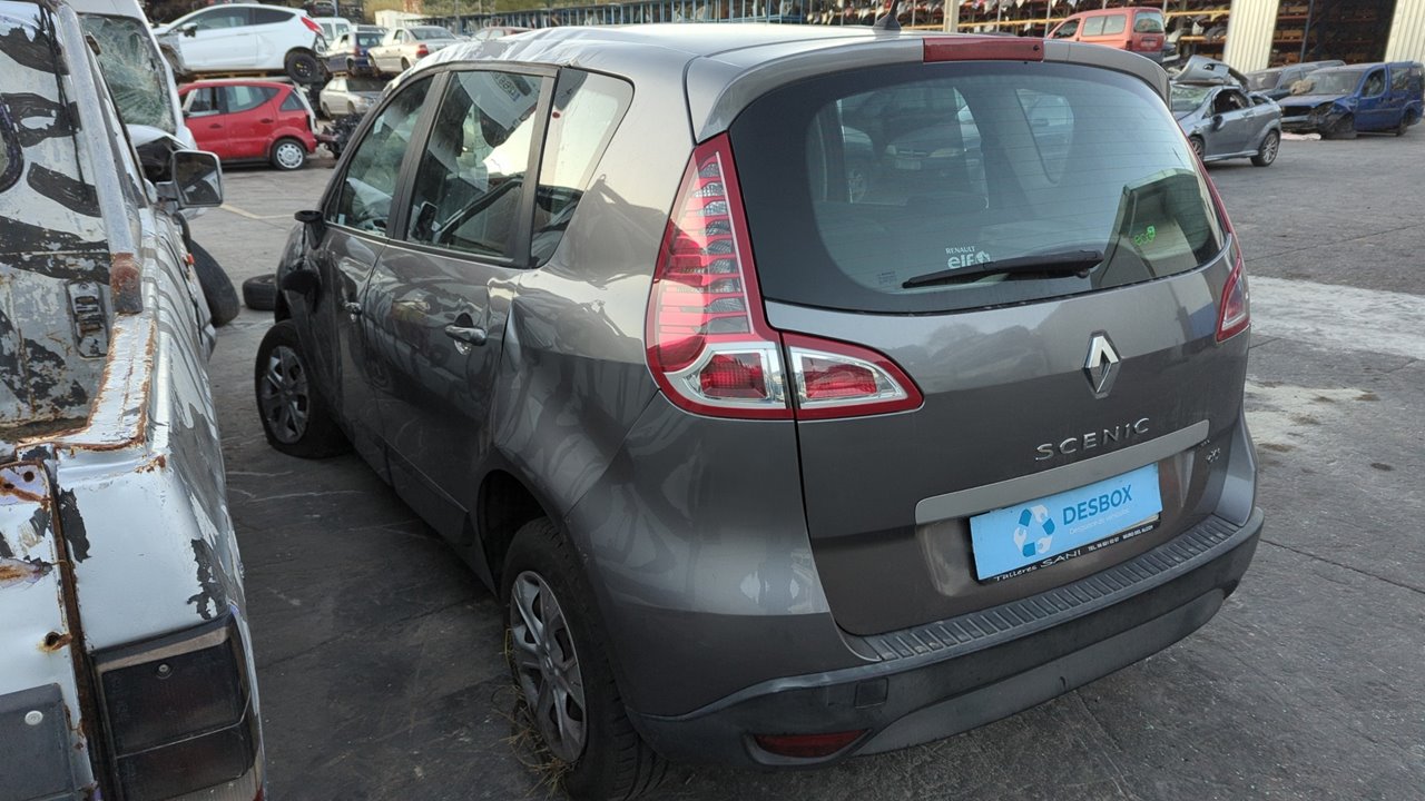 REFUERZO PARAGOLPES DELANTERO RENAULT SCENIC III - vista 16