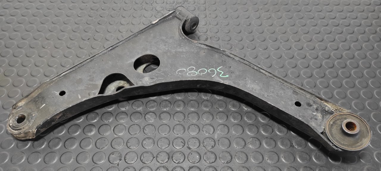 BRAZO DERECHO INFERIOR DELANTERO FORD TRANSIT CAJA CERRADA '06