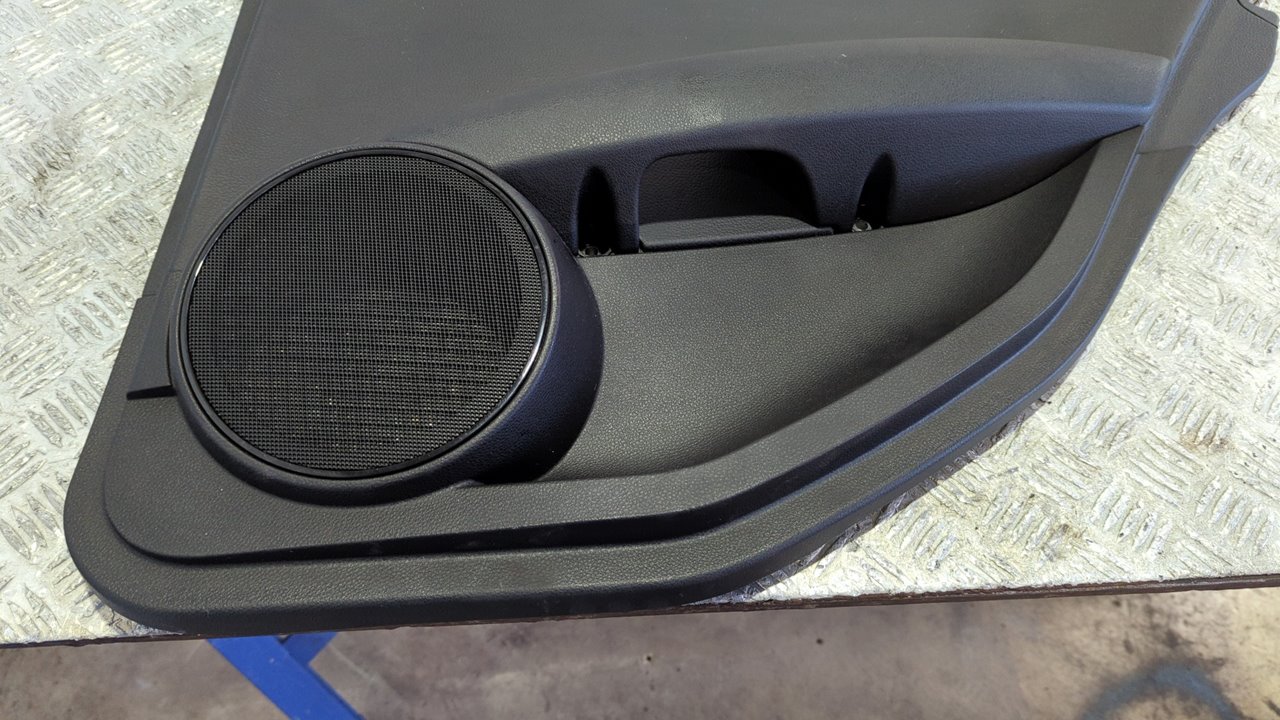 GUARNECIDO PUERTA TRASERA DERECHA MERCEDES-BENZ CLASE C (W204) LIM. - vista 7