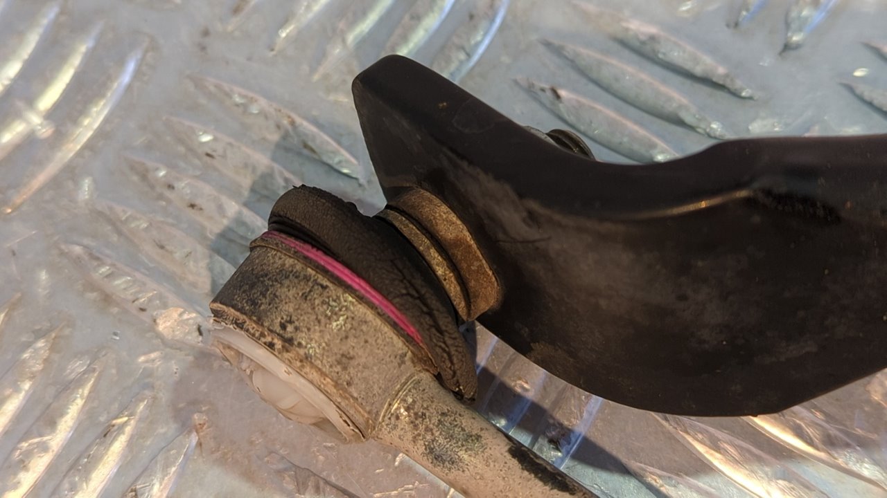 BARRA ESTABILIZADORA DELANTERA FORD KUGA (CBS) - vista 2