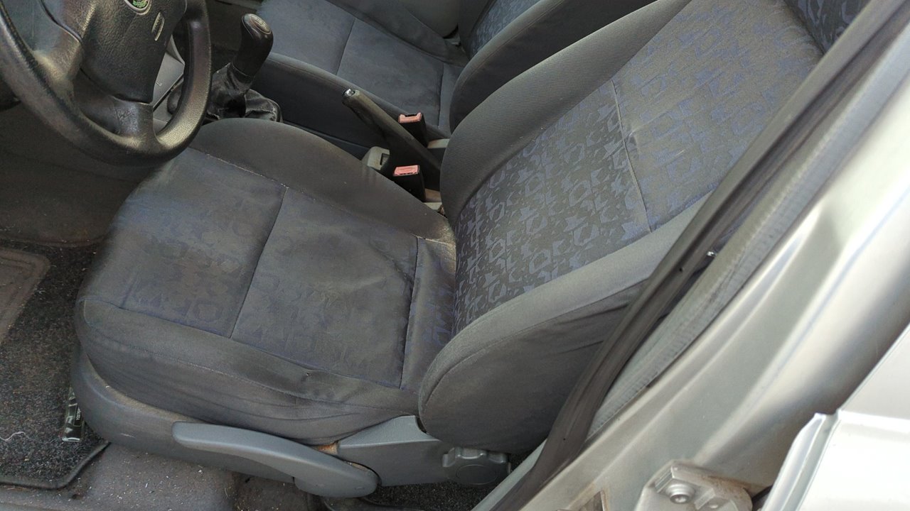 PUERTA DELANTERA DERECHA SKODA OCTAVIA BERLINA (1U2) - vista 7