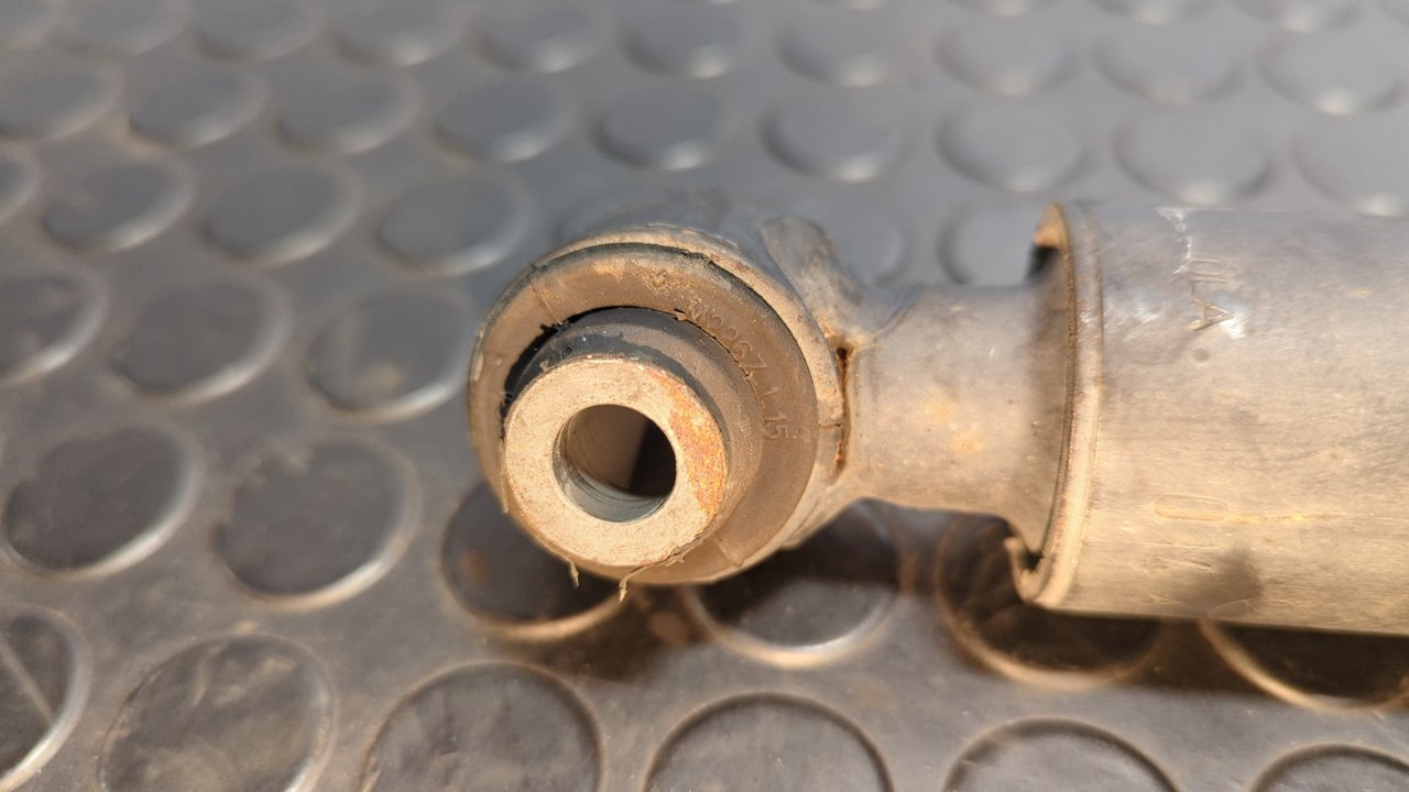 JUEGO AMORTIGUADORES TRASEROS MERCEDES-BENZ CLASE C (W204) LIM. - vista 4