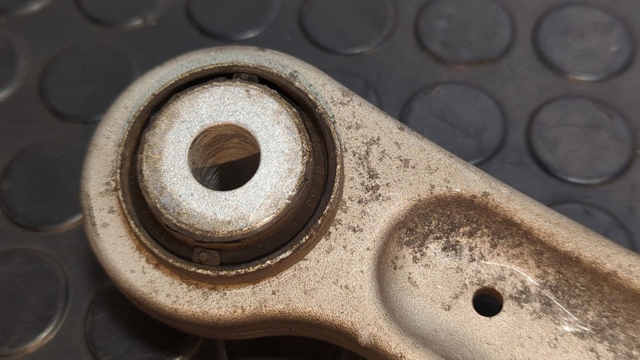 BRAZO DERECHO INFERIOR TRASERO  MERCEDES-BENZ CLASE C (W204) LIM. - vista 6