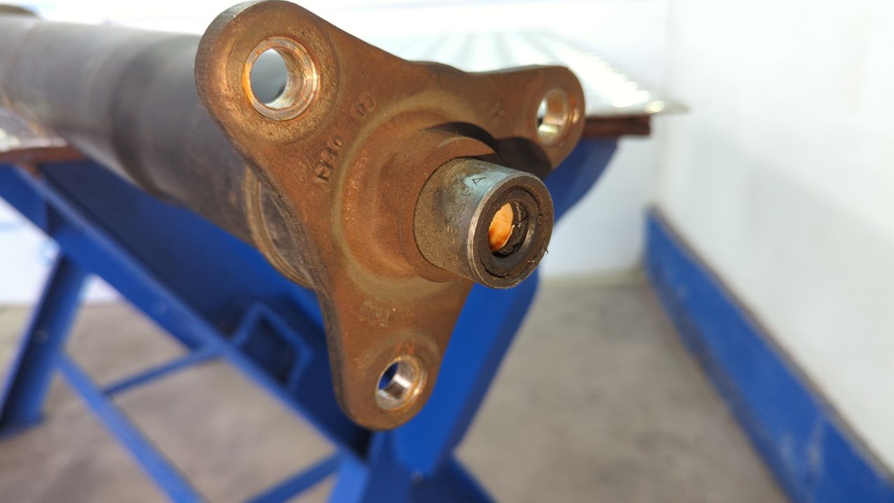 TRANSMISION CENTRAL FORD TRANSIT CAJA CERRADA '06 - vista 4