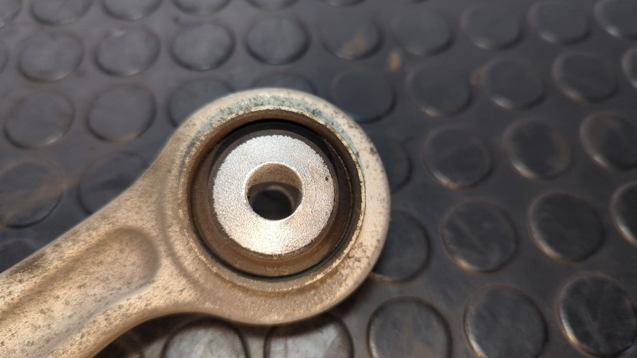 BRAZO IZQUIERDO SUPERIOR TRASERO MERCEDES-BENZ CLASE C (W204) LIM. - vista 4