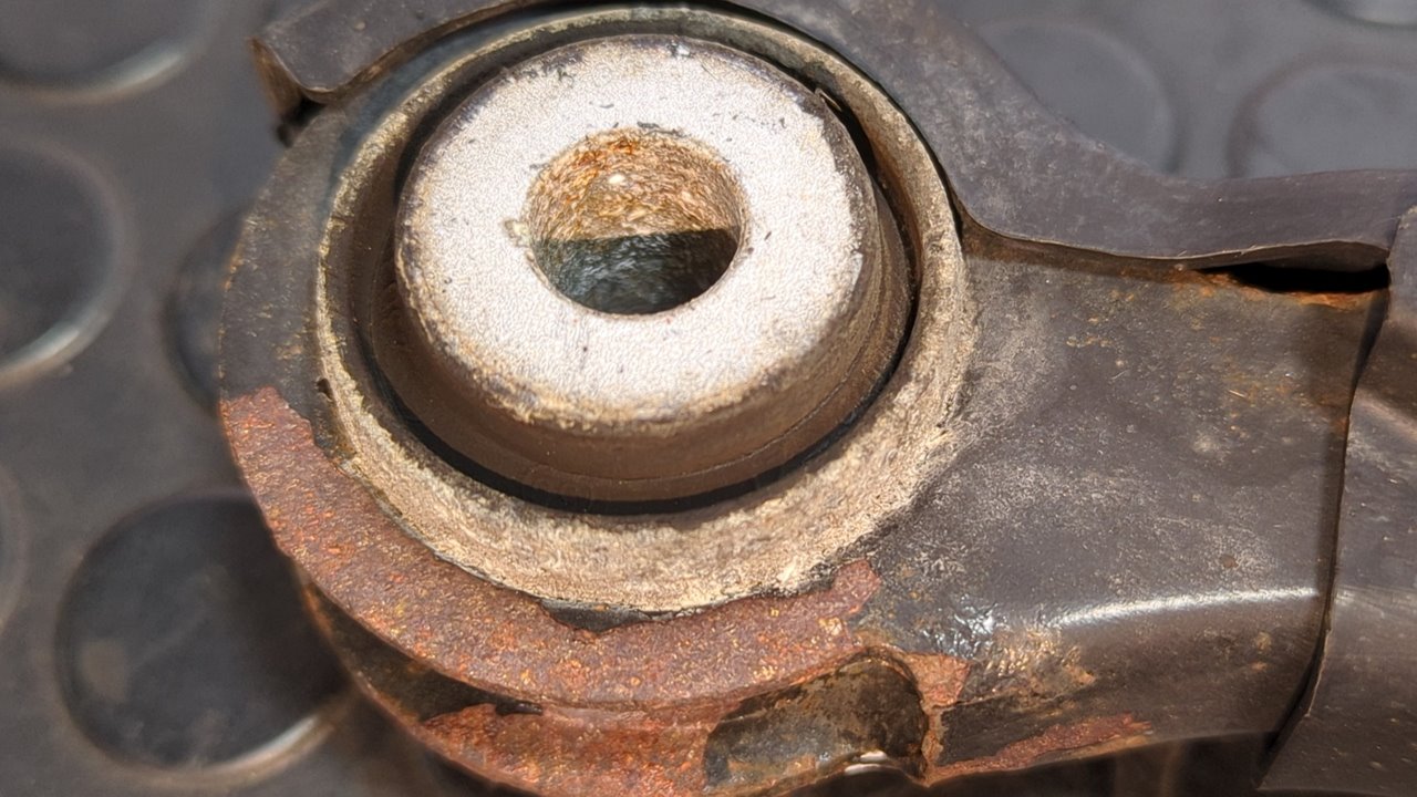 BRAZO IZQUIERDO INFERIOR TRASERO MERCEDES-BENZ CLASE C (W204) LIM. - vista 2