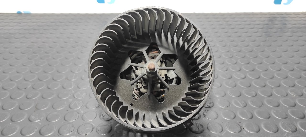 MOTOR CALEFACCION BMW SERIE 1 BERLINA (E81/E87) - vista 3