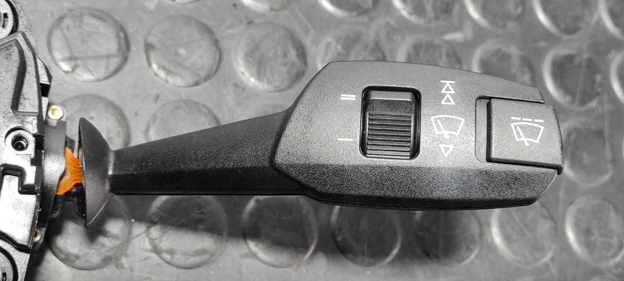 MANDO MULTIFUNCION BMW SERIE 1 BERLINA (E81/E87) - vista 17