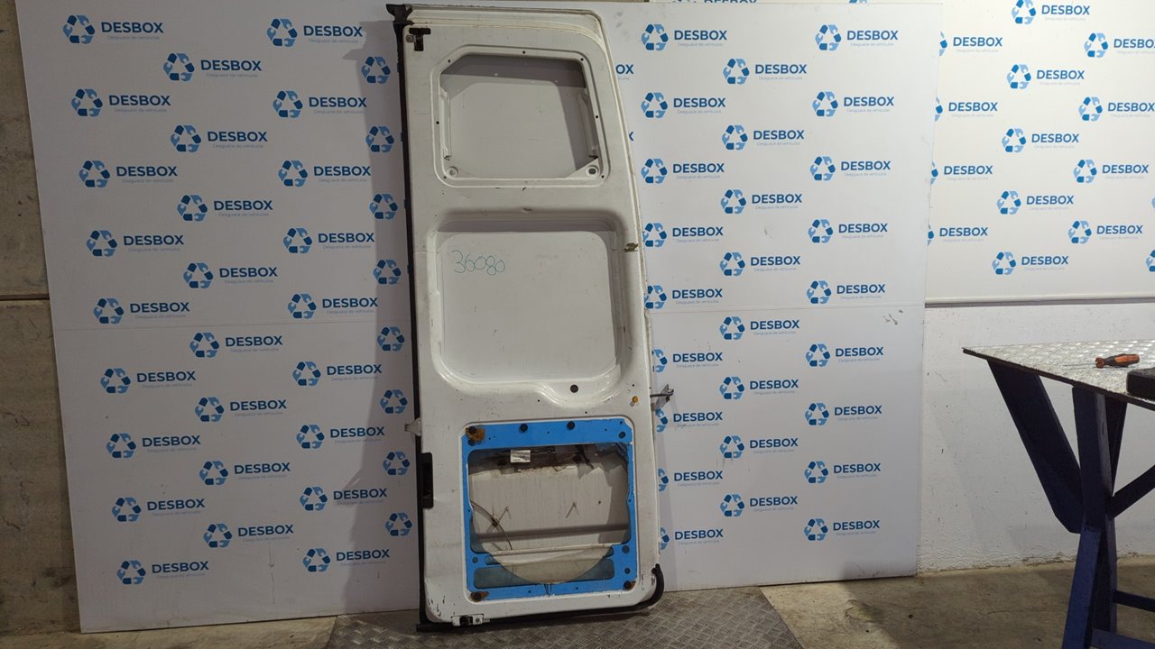 PORTON TRASERO IZQUIERDO FORD TRANSIT CAJA CERRADA '06 - vista 3