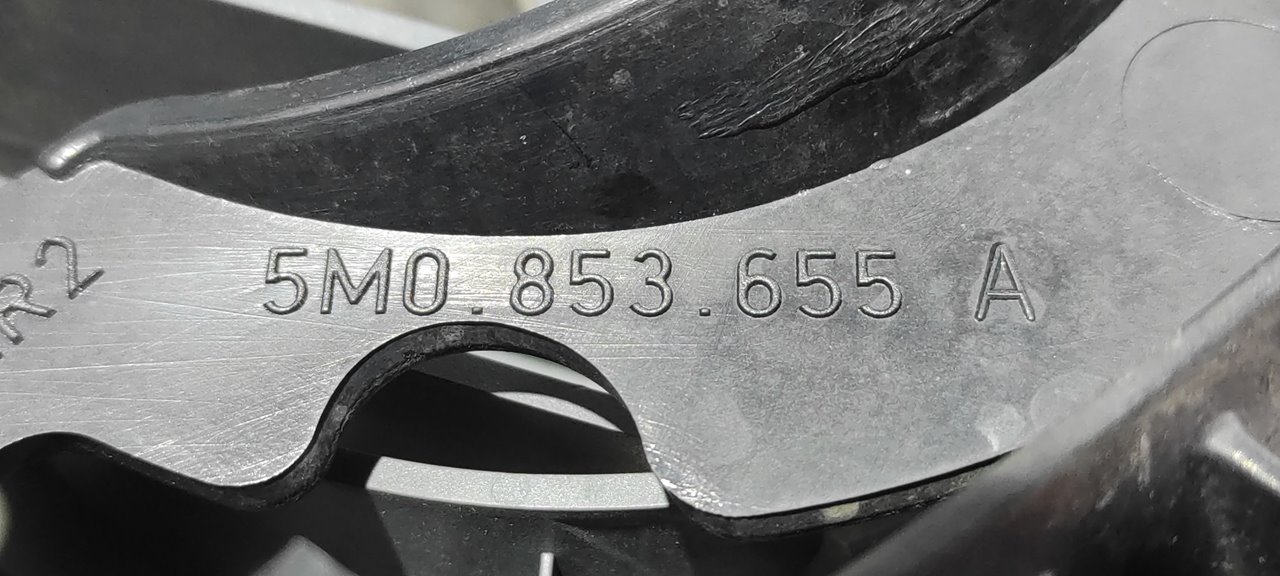 REJILLA DELANTERA VOLKSWAGEN GOLF PLUS (521) - vista 4