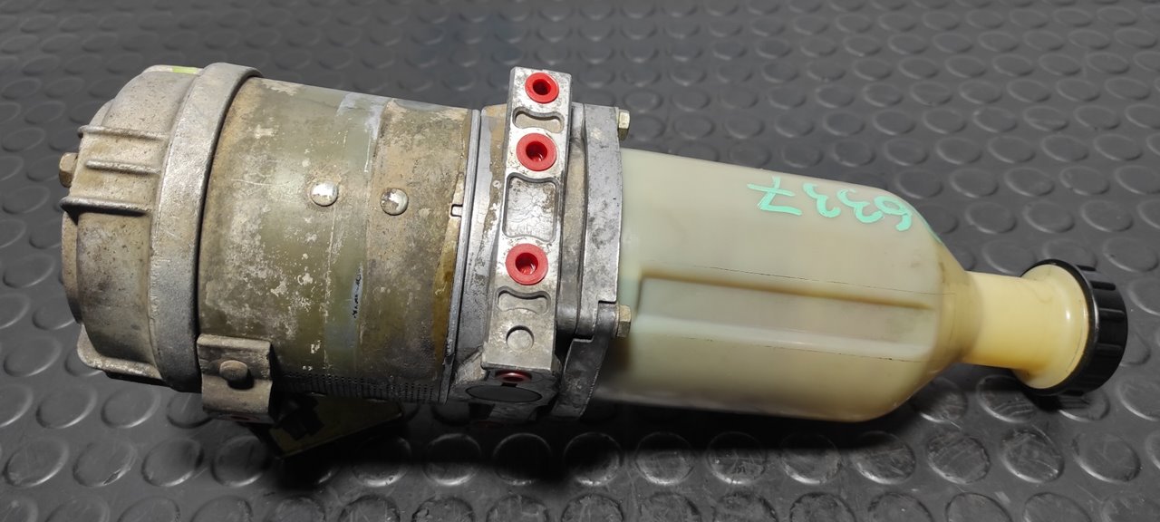 BOMBA DIRECCION RENAULT RAPID/EXPRESS (F40) - vista 4